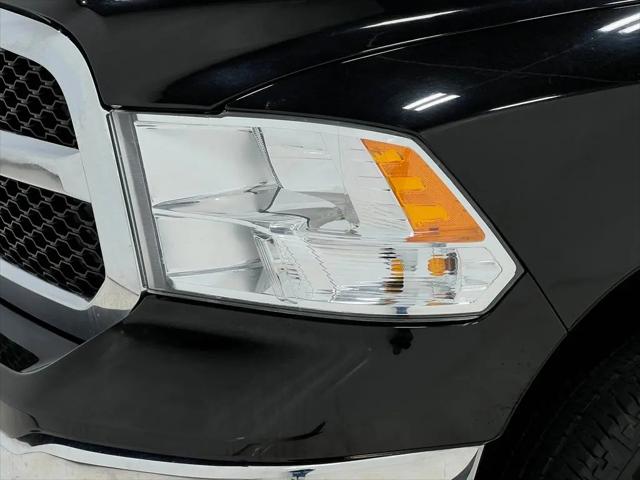 2019 Ram 1500 Classic SLT Crew Cab 4x4 6'4" Box