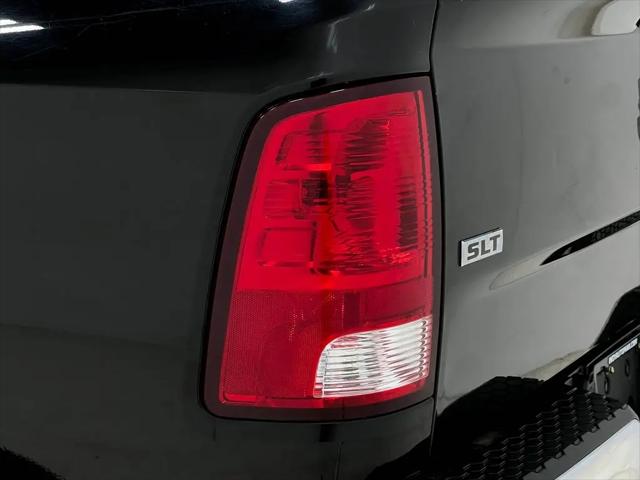 2019 Ram 1500 Classic SLT Crew Cab 4x4 6'4" Box