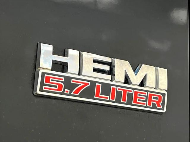 2019 Ram 1500 Classic SLT Crew Cab 4x4 6'4" Box