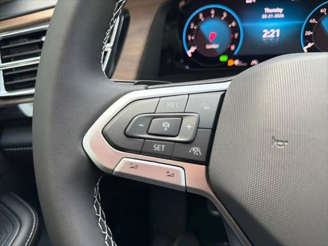 2026 Volkswagen Atlas SE with Technology