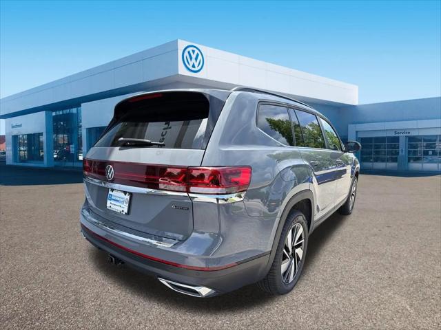 2026 Volkswagen Atlas SE with Technology