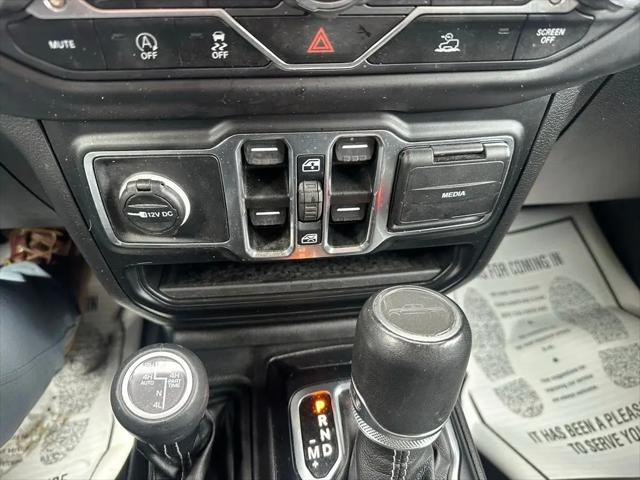 2023 Jeep Gladiator Overland