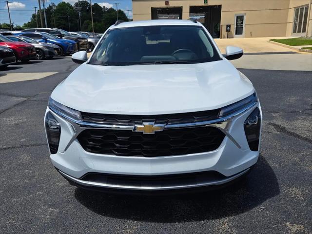 2025 Chevrolet Trax FWD LT