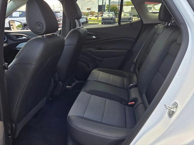 2025 Chevrolet Trax FWD LT