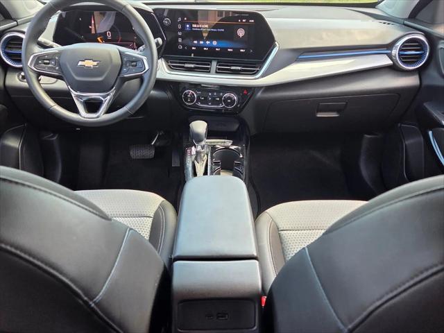 2025 Chevrolet Trax FWD LT