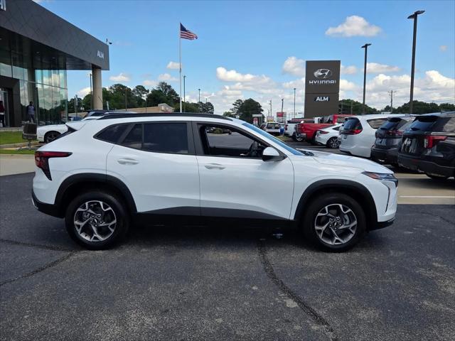 2025 Chevrolet Trax FWD LT
