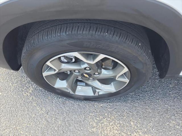 2025 Chevrolet Trax FWD LT