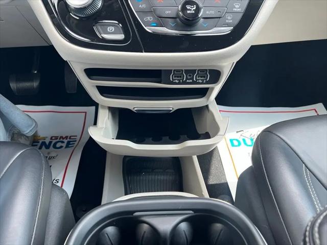 2023 Chrysler Pacifica Touring L