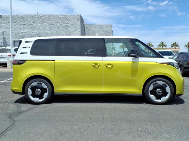2025 Volkswagen ID. Buzz Pro S Plus 4Motion