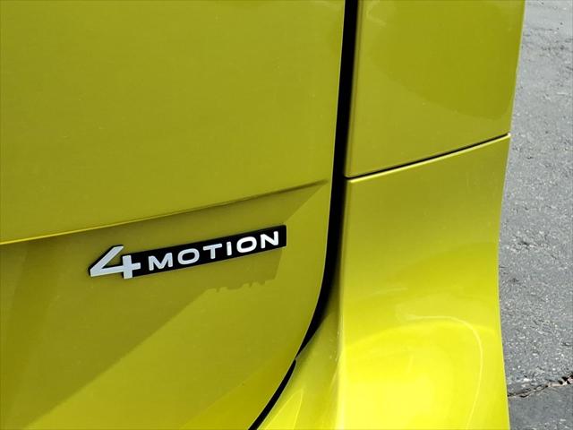 2025 Volkswagen ID. Buzz Pro S Plus 4Motion