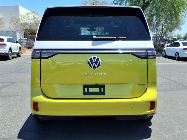 2025 Volkswagen ID. Buzz Pro S Plus 4Motion
