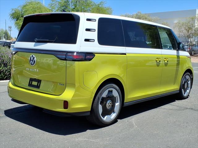 2025 Volkswagen ID. Buzz Pro S Plus 4Motion