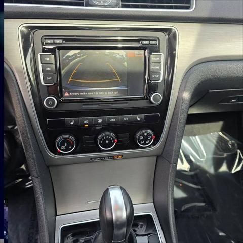 2014 Volkswagen Passat 1.8T SE