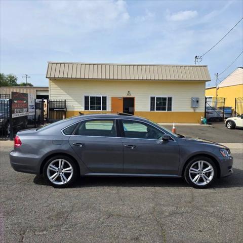2014 Volkswagen Passat 1.8T SE