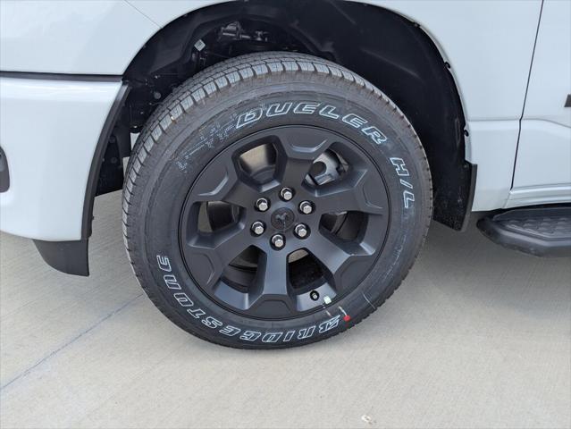 2026 Ram 1500 Express Crew Cab 4x4 5'7" Box