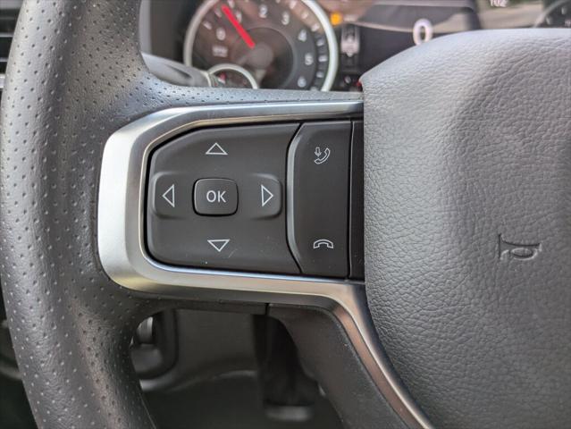 2026 Ram 1500 Express Crew Cab 4x4 5'7" Box