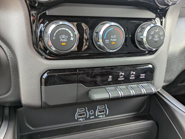 2026 Ram 1500 Express Crew Cab 4x4 57 Box