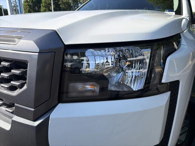 2025 Nissan Frontier Crew Cab SV 4x2