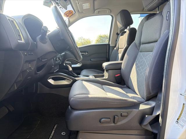 2025 Nissan Frontier Crew Cab SV 4x2