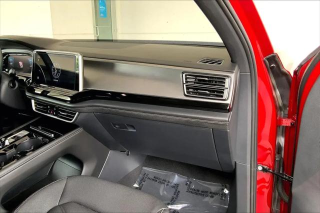 2025 Volkswagen Atlas Cross Sport 2.0T SE w/Technology