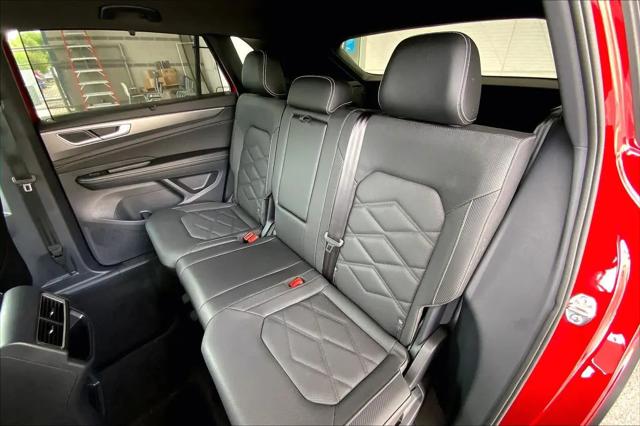 2025 Volkswagen Atlas Cross Sport 2.0T SE w/Technology