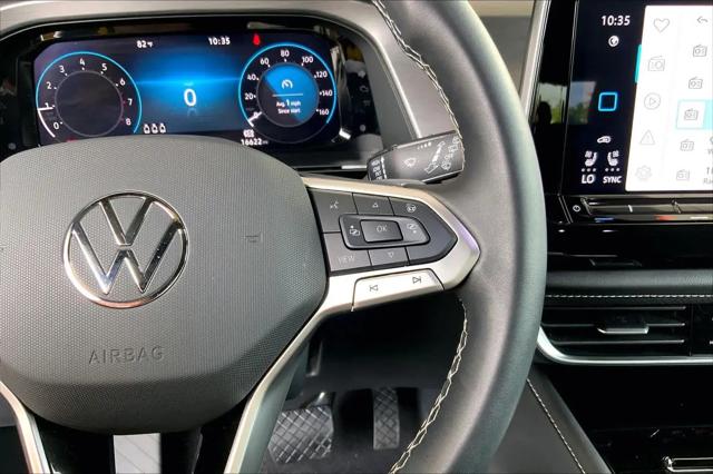 2025 Volkswagen Atlas Cross Sport 2.0T SE w/Technology