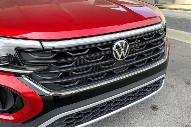 2025 Volkswagen Atlas Cross Sport 2.0T SE w/Technology