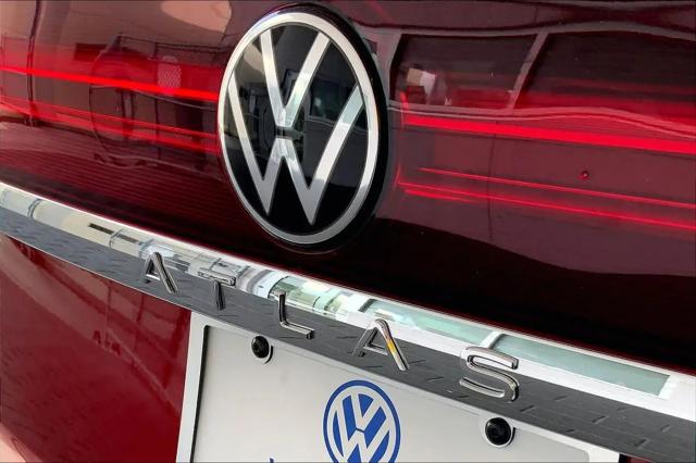 2025 Volkswagen Atlas Cross Sport 2.0T SE w/Technology
