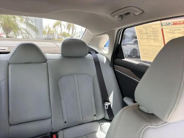 2023 Kia K5 EX