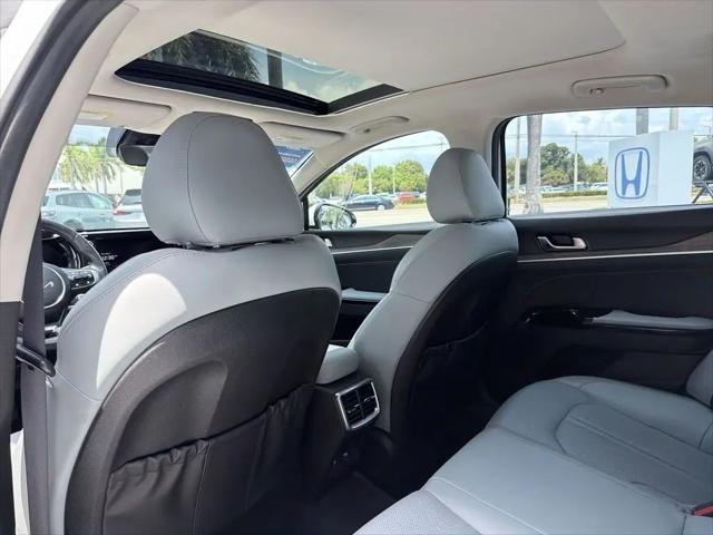 2023 Kia K5 EX