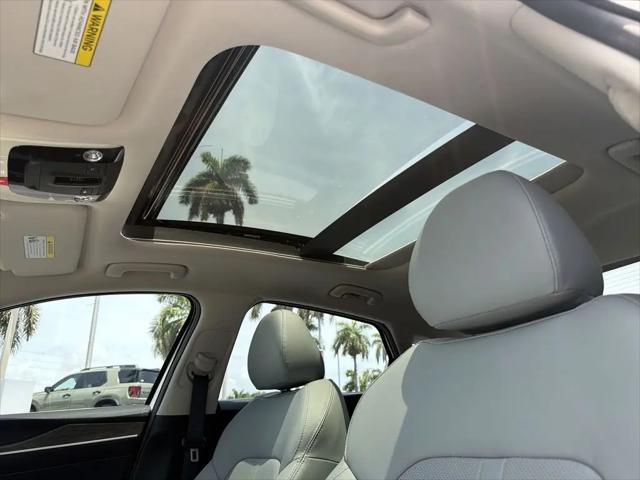 2023 Kia K5 EX