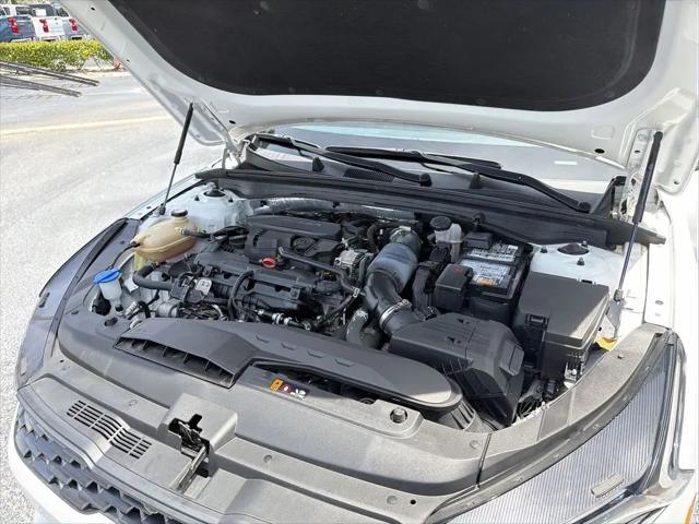 2023 Kia K5 EX