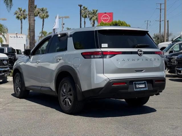 2024 Nissan Pathfinder S FWD