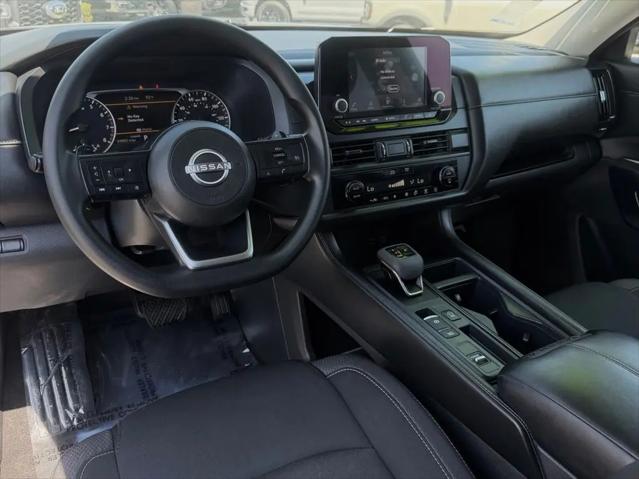 2024 Nissan Pathfinder S FWD