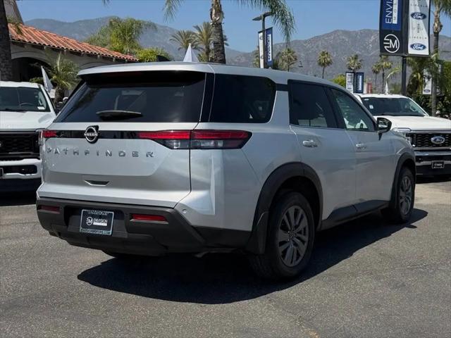 2024 Nissan Pathfinder S FWD