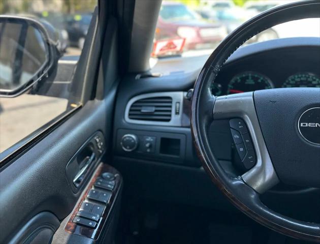 2011 GMC Yukon Denali
