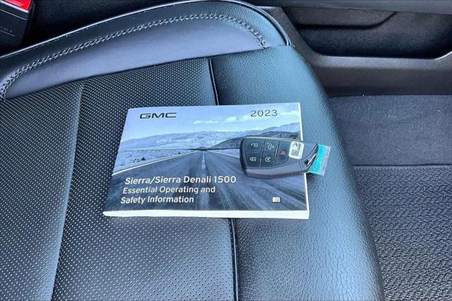 2023 GMC Sierra 1500 4WD Crew Cab Short Box Denali