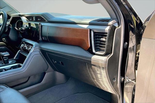 2023 GMC Sierra 1500 4WD Crew Cab Short Box Denali
