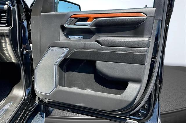 2023 GMC Sierra 1500 4WD Crew Cab Short Box Denali