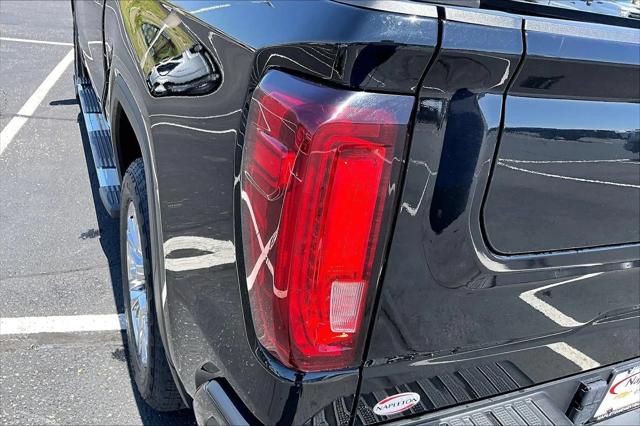 2023 GMC Sierra 1500 4WD Crew Cab Short Box Denali