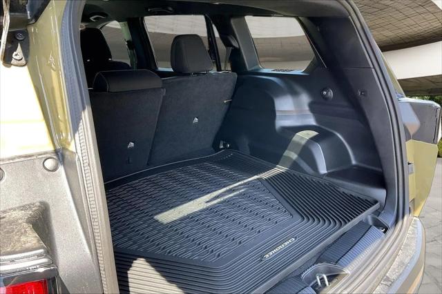 2026 Jeep Cherokee Laredo 4x4