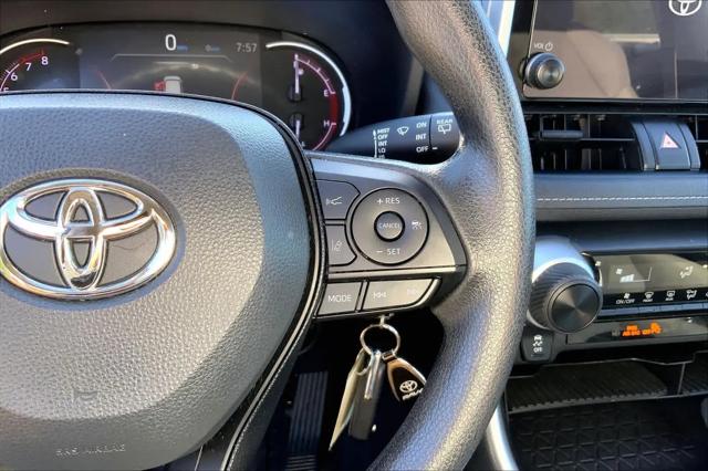 2023 Toyota RAV4 LE
