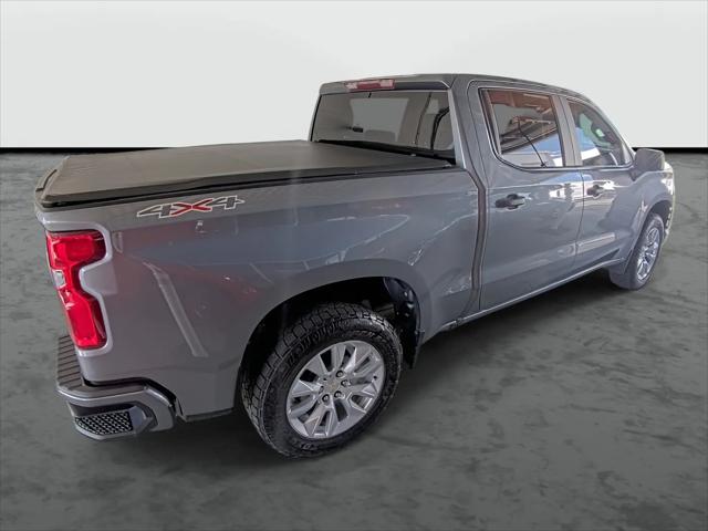 2020 Chevrolet Silverado 1500 4WD Crew Cab Short Bed Custom