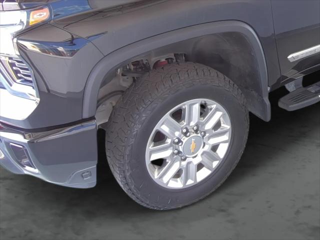 2024 Chevrolet Silverado 2500HD 4WD Crew Cab Standard Bed High Country