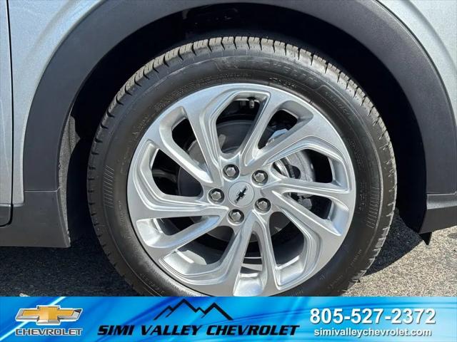 2027 Chevrolet Bolt LT FWD