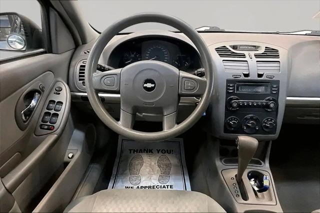 2004 Chevrolet Malibu Base