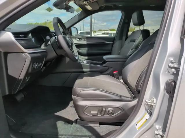 2026 Jeep Grand Cherokee L Altitude 4x4