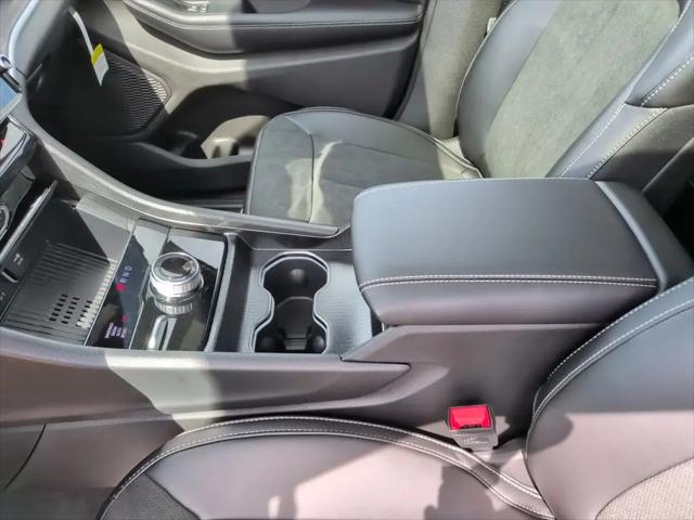 2026 Jeep Grand Cherokee L Altitude 4x4