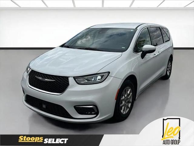 2023 Chrysler Pacifica Touring L for sale in Muncie, IN