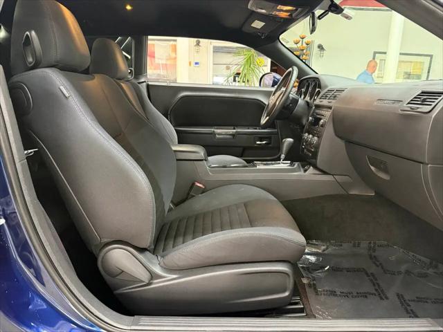 2014 Dodge Challenger SXT